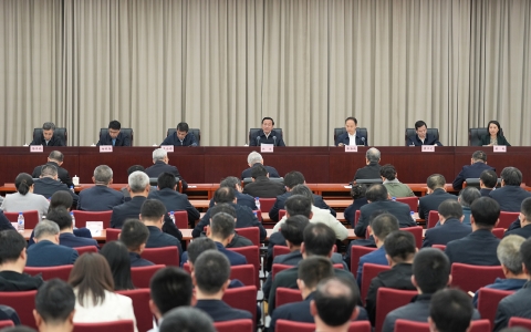 農業農村部召開干部大會強調 深入學習貫徹習近平總書記重要講話和全國兩會精神 扎實做好鄉村全面振興各項工作